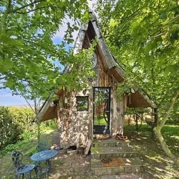 Nuit en Cabane avec Spa Privatif près de Beauvais