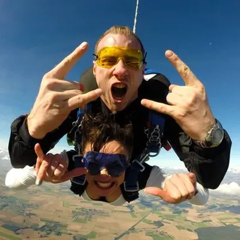 Saut en Parachute Tandem près de Compiègne
