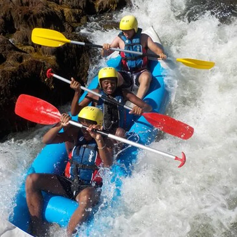 Cano-Rafting dans les Gorges du Diable près de Montpellier