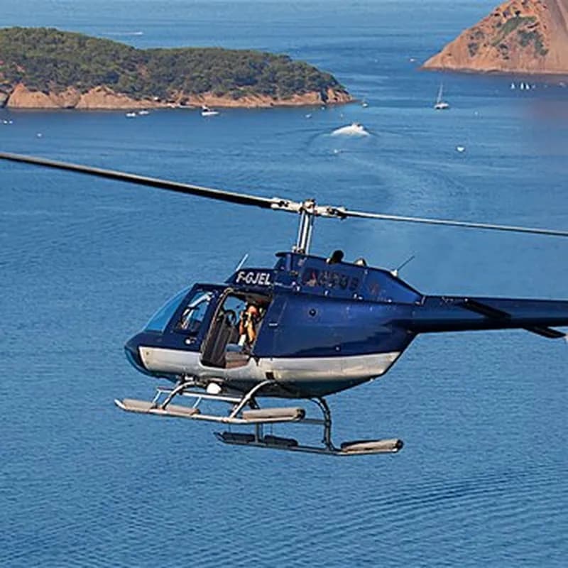 Billet Baptême en Hélicoptère - Survol des Plages Varoises