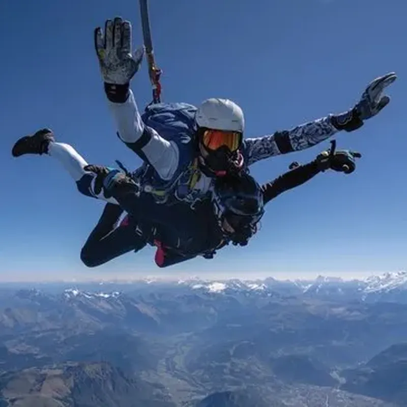Billet Saut Parachute en Tandem depuis un Hélicoptère à Morzine