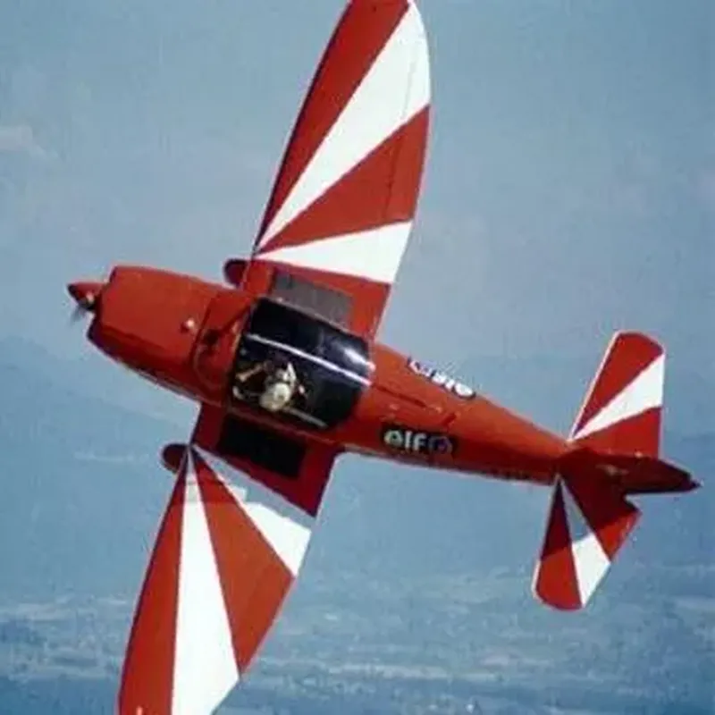Initiation au Pilotage d'Avion de Voltige à Rennes