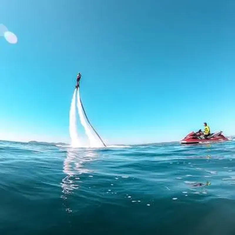 Initiation au Flyboard à Sainte-Maxime