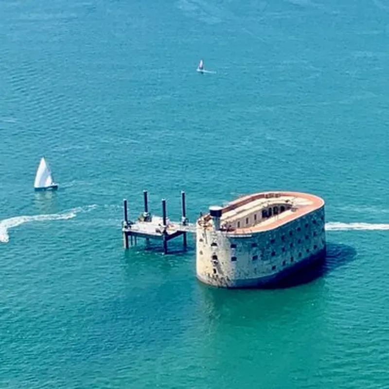 Baptême en Hélicoptère - Survol de Fort Boyard