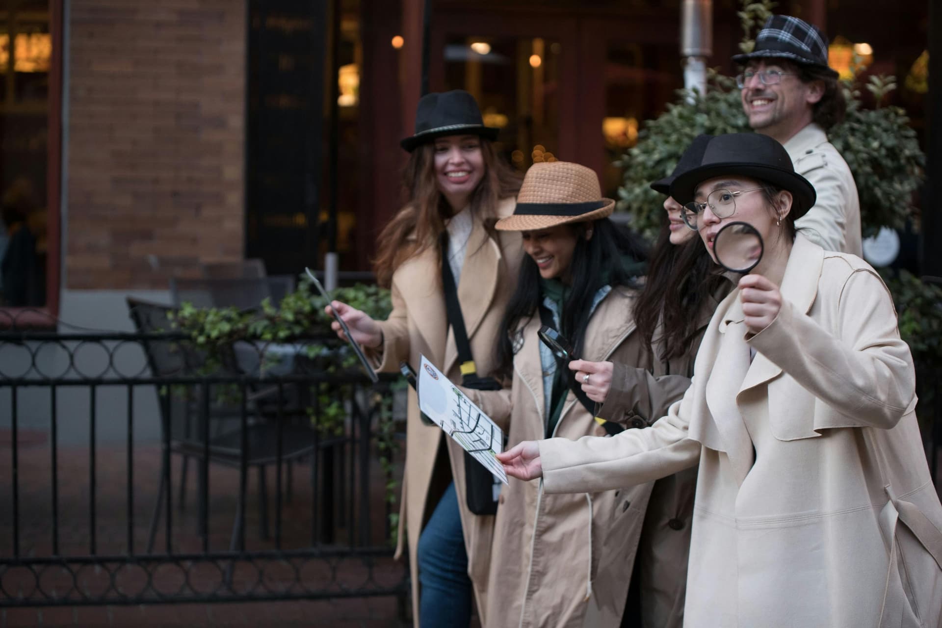 Vancouver Mystery Game + Lookout + Hop-on Hop-off Bus Tour