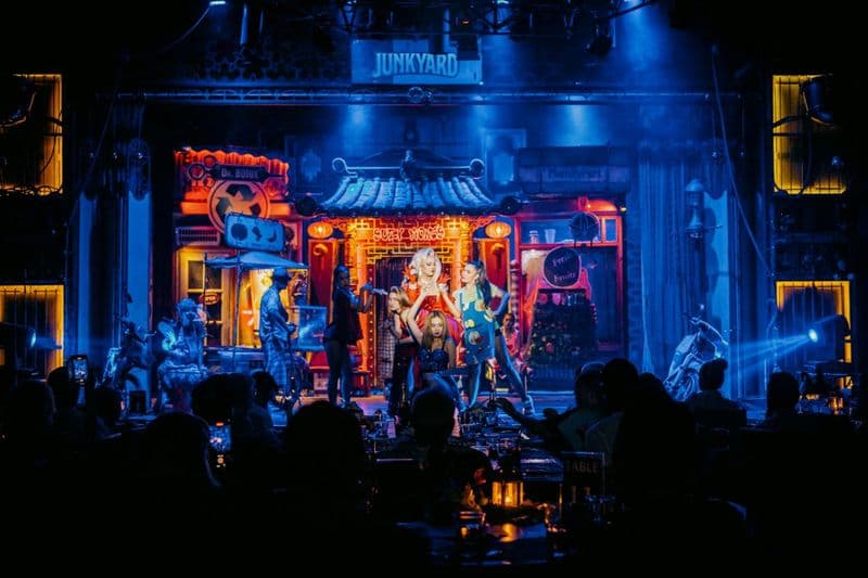 Théâtre Junkyard Phuket : Billet d'entrée + Boisson