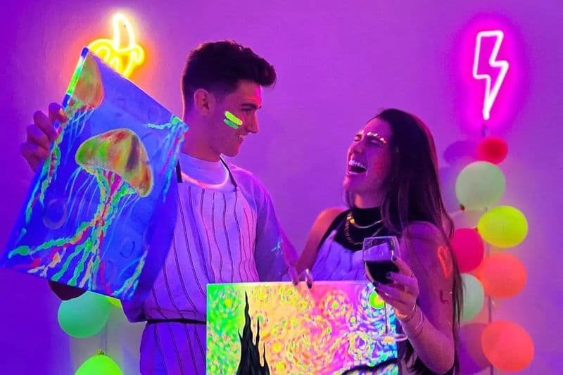 Valence : Wine Gogh Glow Academy Atelier guidé de peinture et de vin