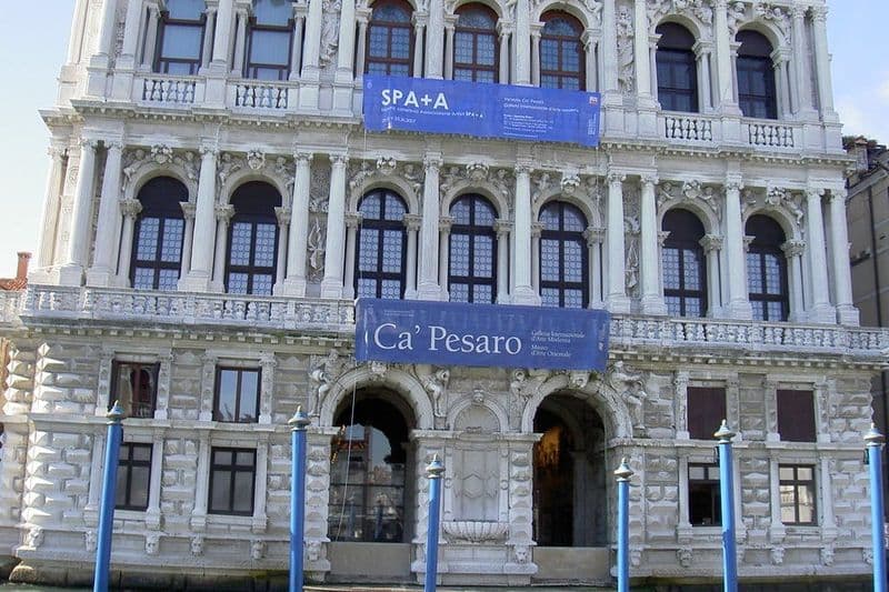 Musei del Moderno e Contemporaneo: Combo Palais Ca' Pesaro & Musée Fortuny