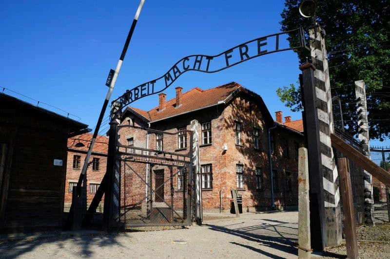 Billet Auschwitz-Birkenau : Visite guidée + Transports