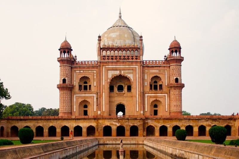 Demi-journée Premium Delhi Heritage Cycling Tour - Un rendez-vous illustre avec le temps