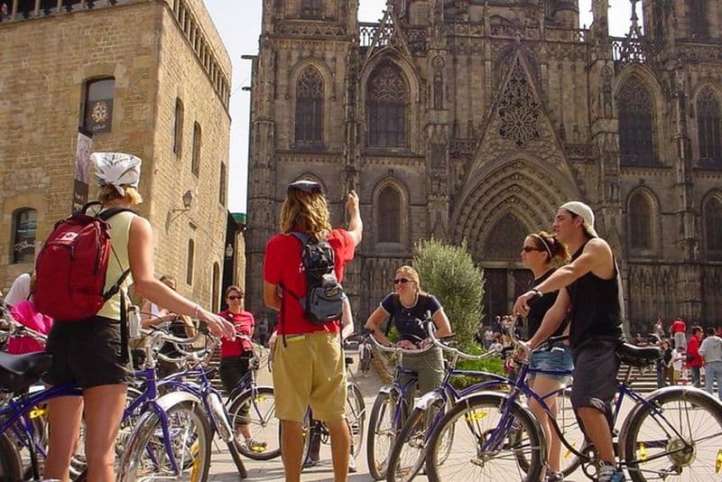 Billet Points forts et cachés de Barcelone Visite à vélo avec Guide local