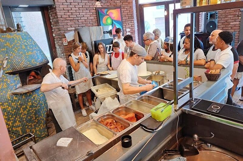 Billet Expérience de cuisine pizza au Jazz Cafe à Rome