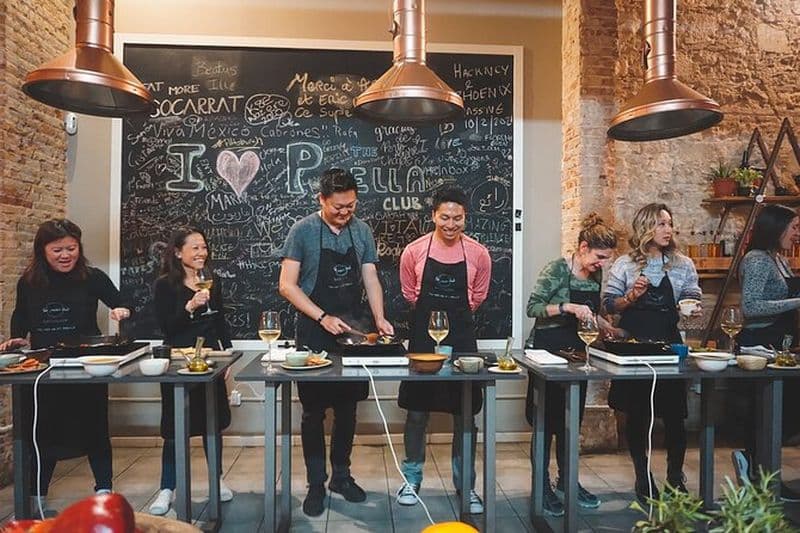 Billet Expérience Paella et vin sans fond à Barcelone