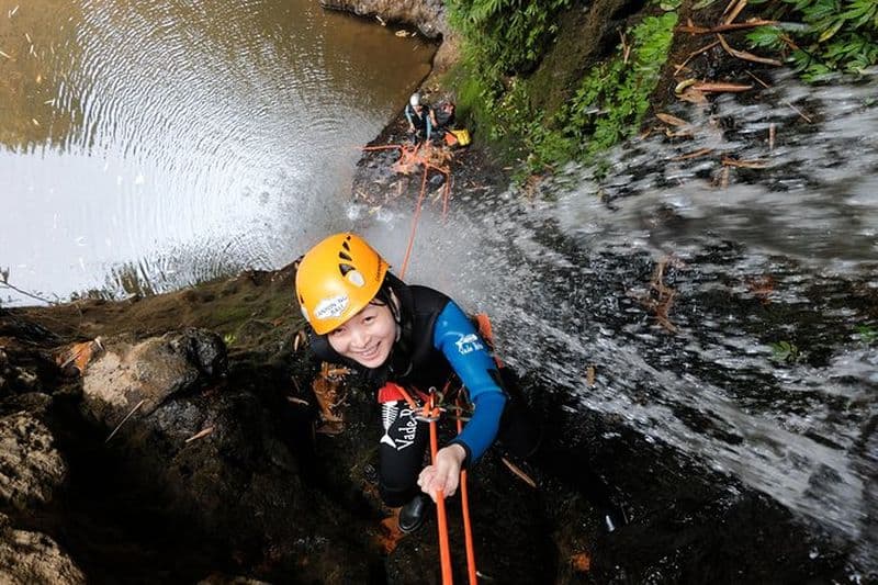 Débutant voyage de canyoning à Bali "Egar canyon"