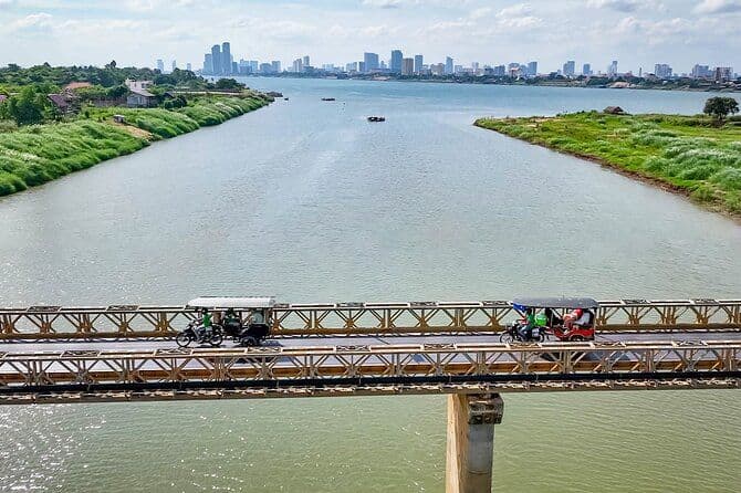 Phnom Penh à l'île de la Soie en Tuk-Tuk avec un expert local