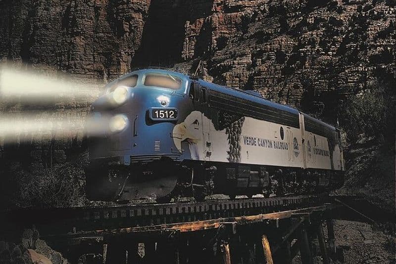 Grape Train Escape: dégustation de vin et aventure sur le chemin de fer du Verde Canyon