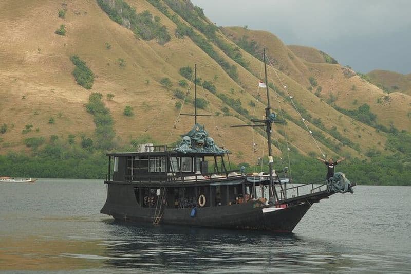 Open Trip Voile Komodo Vivre à bord