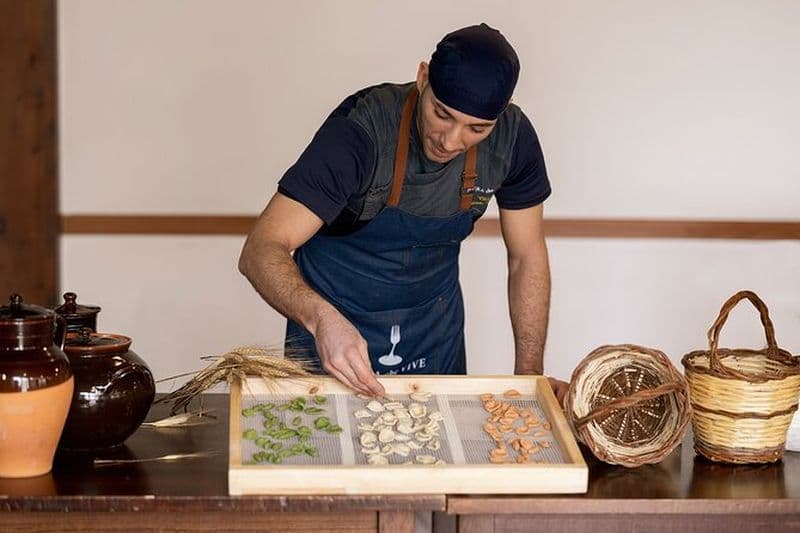 Cours de cuisine dans les trulli avec le chef Davide