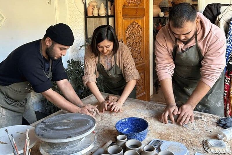 Atelier de dégustation de vin et de céramique de Tachkent
