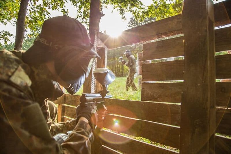 Gdansk: Paintball extérieur - Transferts d'hôtel inclus