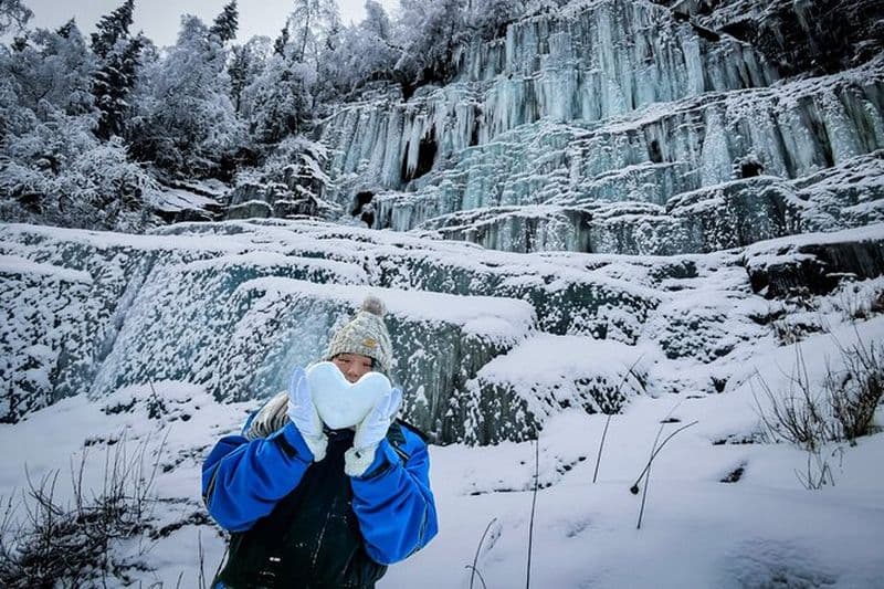 Billet Rovaniemi : visite du canyon de Korouoma et des cascades gelées avec barbecue