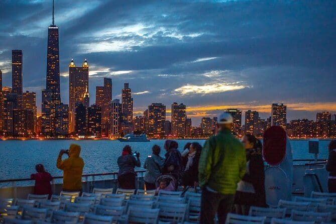 Croisière au coucher du soleil sur le lac Michigan à Chicago