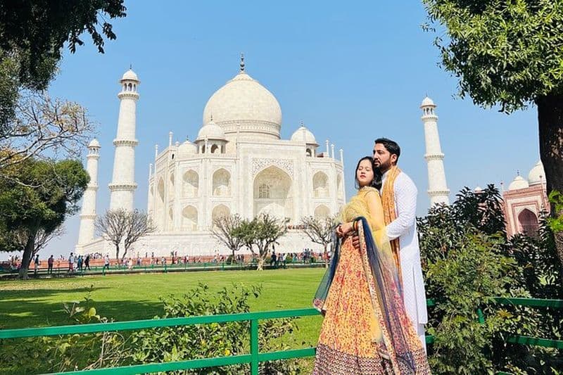 Excursion d'une journée au Taj Mahal au départ de Delhi en train ultrarapide - TOUR LE MIEUX NOTÉ