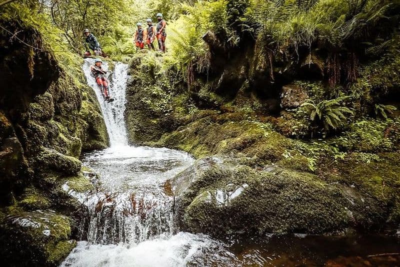 Billet Excursion d'une journée au canyoning au départ d'Édimbourg