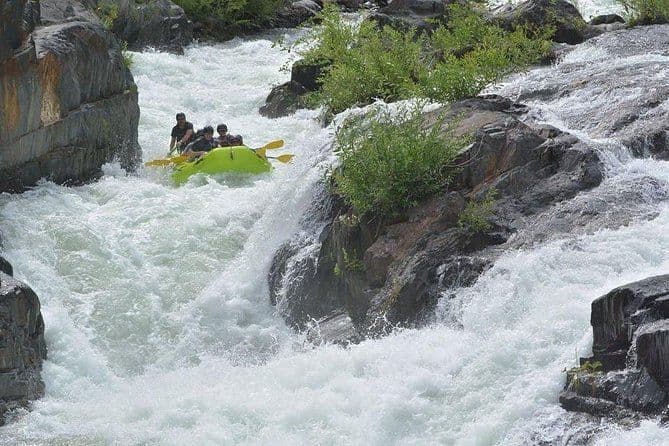 Rivière Middle Fork American - Excursion d'une journée en rafting (classe 4)