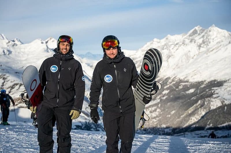 Cours particulier de snowboard d'une journée à Zermatt