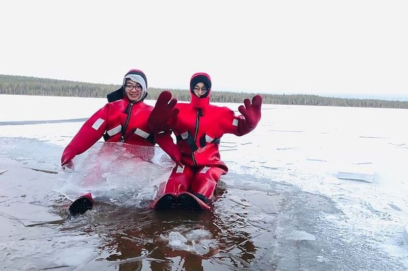 Journée Arctique : Pêche sur Glace et Baignade avec Combinaison d´Immersion