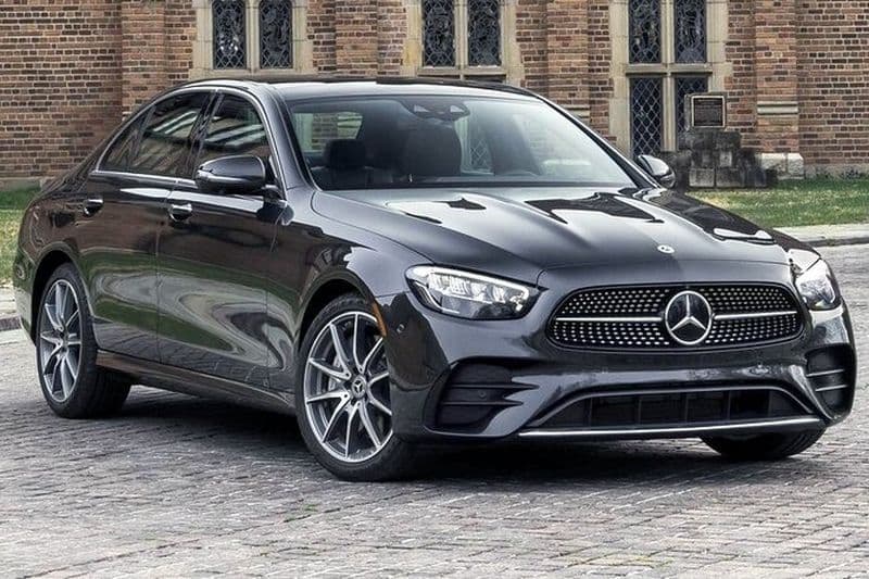 Billet Transfert aéroport : de l'aéroport de Prague PRG à Prague en voiture d'affaires