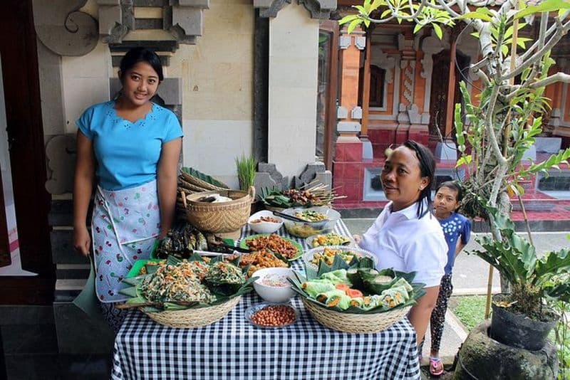 Cours de cuisine balinaise authentique privé à Ubud au domicile de Putu