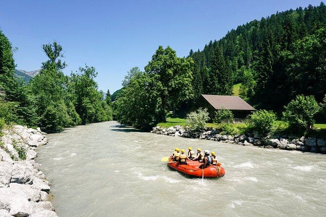 Rivière Rafting Simme avec EXTÉRIEUR