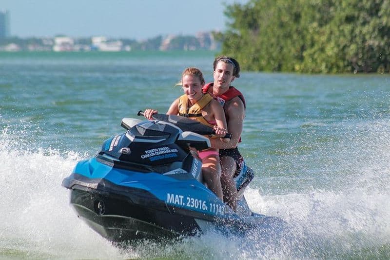 Location Jet Ski à Cancun : 30 - Minute Option (Jetski partagé)