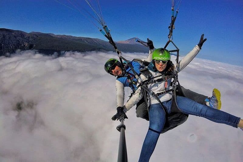 Vol en parapente OR avec vidéos / photos, t-shirt et bouteille de Cava