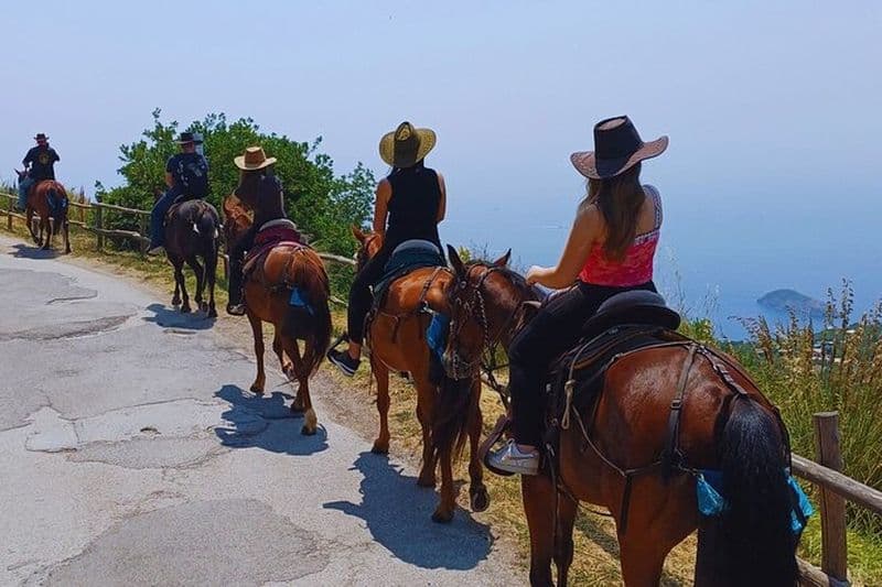 Visite guidée à cheval de Sorrente