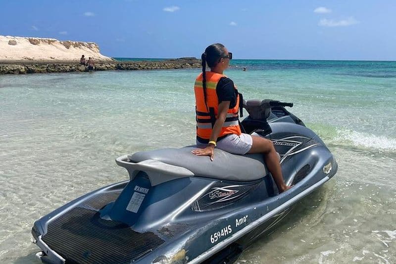 Balade en Jet Ski de 1H30 sur les Eaux Cristallines de Djerba