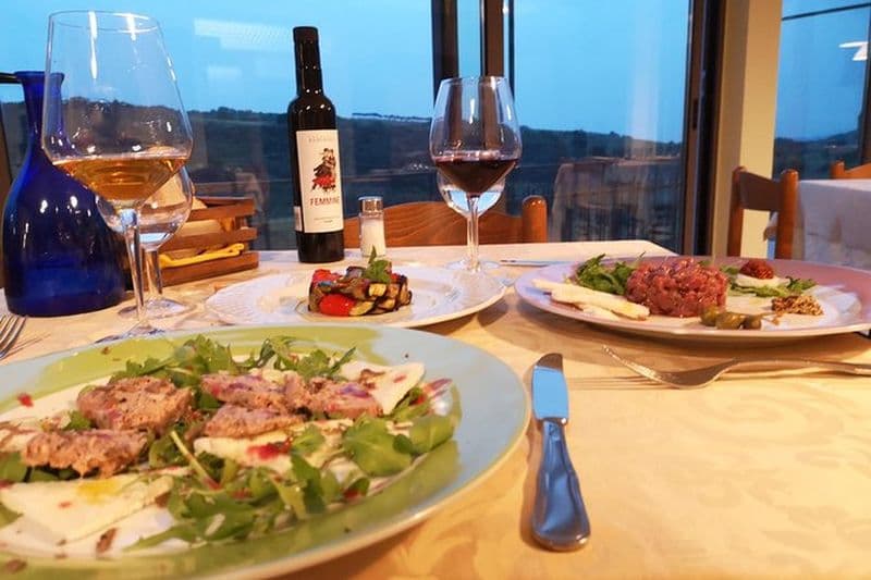 Billet Orvieto en soirée: visite en petit groupe en vélo électrique avec dîner