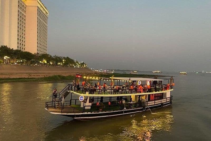 Billet Phnom Penh : Bières Sunset Cruise-Freeflow, Boissons non alcoolisées et buffet barbecue