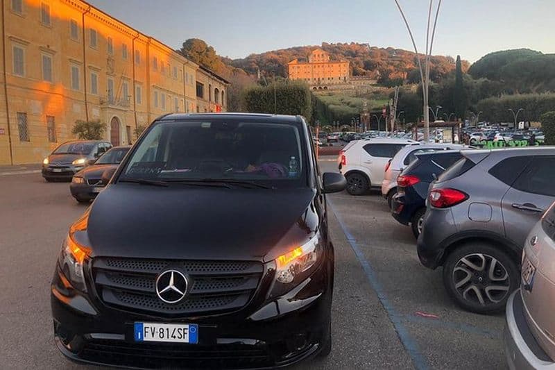 Transfert aéroport privé VIP de l'aéroport de Rome à l'hôtel de la ville de Rome