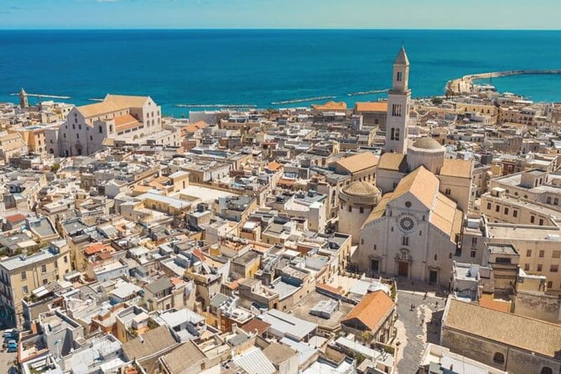 Billet Visite à pied de Bari avec guide audio et écrit par un local