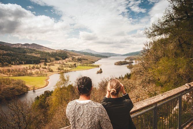 Excursion d’une journée à la découverte des Lochs, des gorges et du whisky des Highlands avec entrée incluse