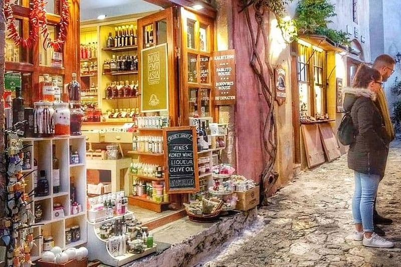Billet Goûtez le meilleur de Monemvasia: vin, liqueurs, huile d'olive, miel d'abeille