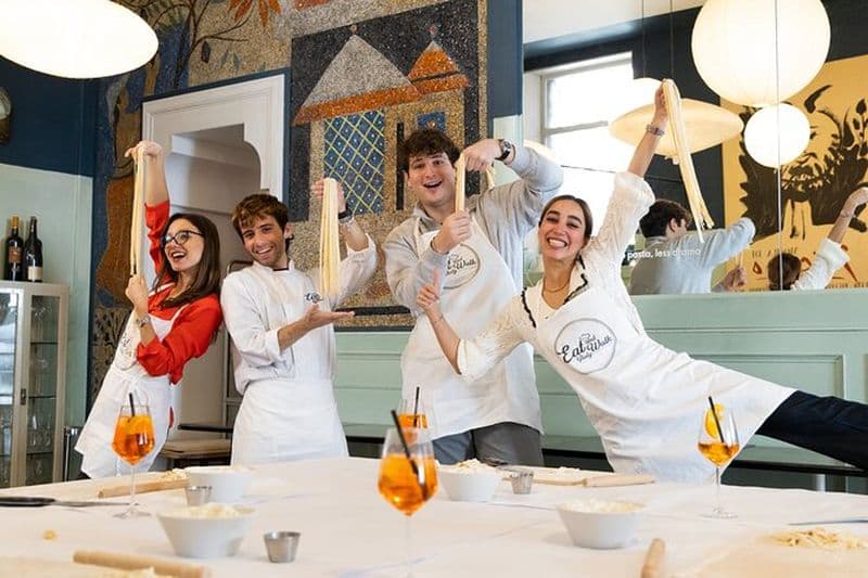 Billet Profitez du Spritz et de la préparation de pâtes sur la Piazza Navona