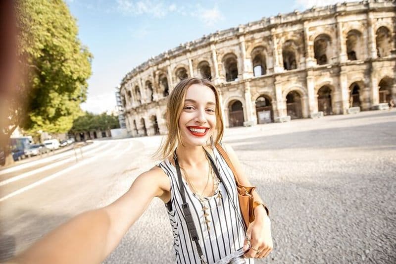 Billet Nîmes : Billet Arène romaine antique et visite audio de la vieille ville