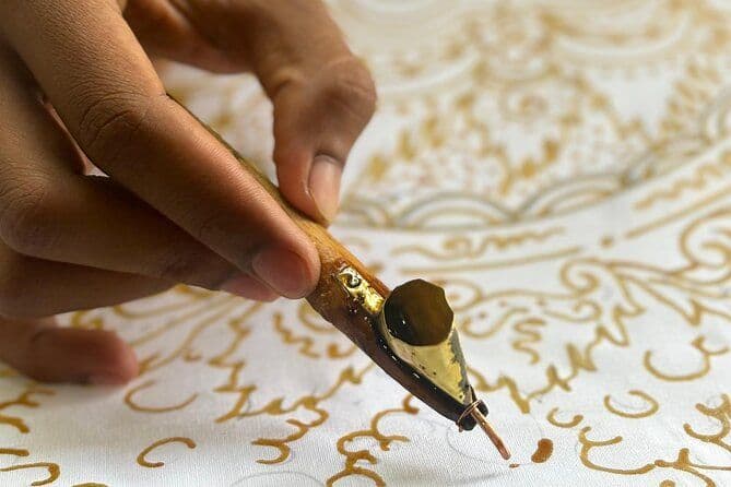 Billet Ateliers de peinture sur batik du patrimoine artisanal