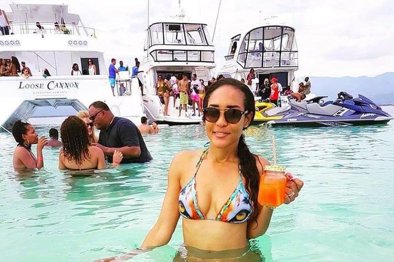 Billet Croisière le vendredi soir dans le port de Kingston, croisière le dimanche sur la plage ou charter Our Boats