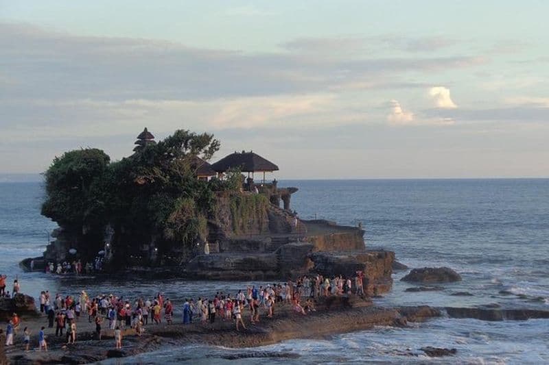 Coucher du soleil au temple de Tanah Lot et excursion Spa