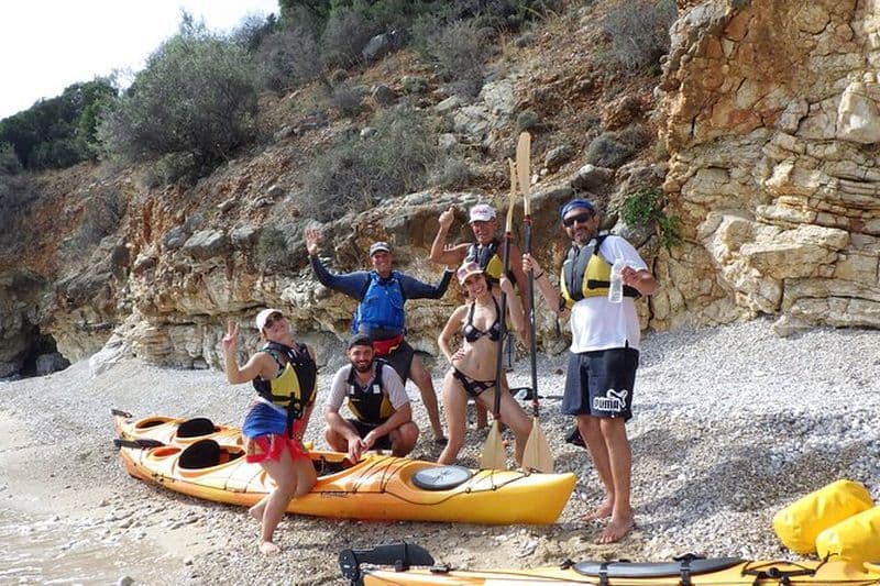 Visite d'une demi-journée de la grotte des pirates en kayak de mer